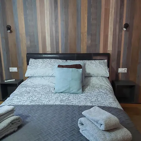 Casa Pino Solo * Iznájar