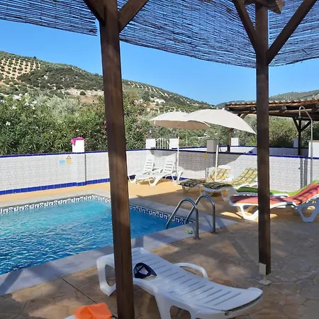 Casa Pino Solo * Iznájar