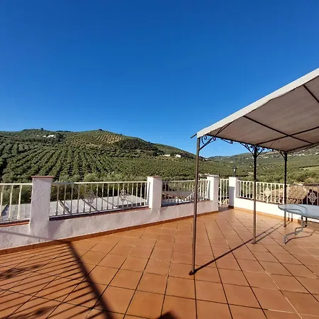 Casa Pino Solo * Iznájar